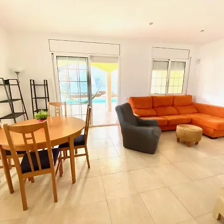 Holiday home Caroline *